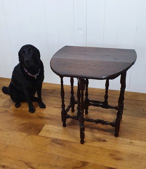 antieke hangoor tafel eiken met hond