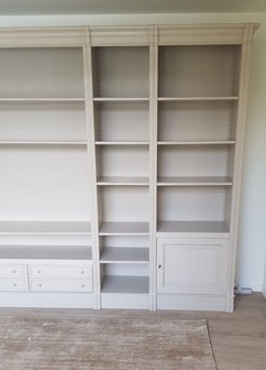 Maatwerk boekenkasten met tv inbouw