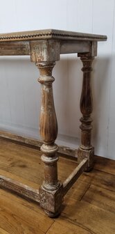 Franse Wandtafel met Baluster poten